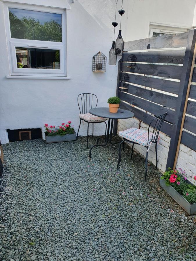 Cosy Cottage In Heart Of Llangollen Zewnętrze zdjęcie